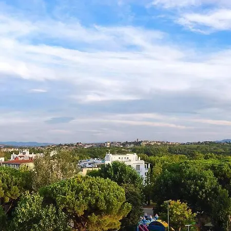 Vintage Fronte Mare Misano Portoverde * Misano Adriatico